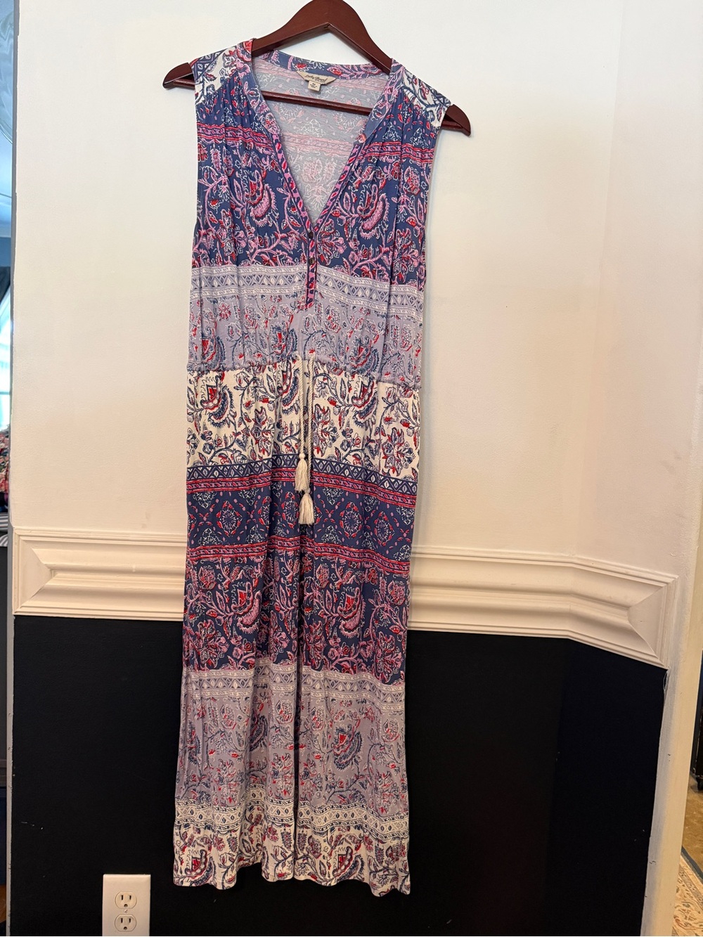 Sleeveless Paisley Print Dress